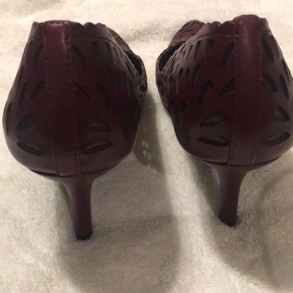 Charles David Cut out heels - Picture 4 of 5